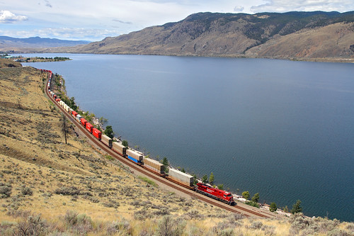 railroad lake canada train britishcolumbia locomotive canadianpacific cp ge containers savona es44ac intermodaltrain savonalake