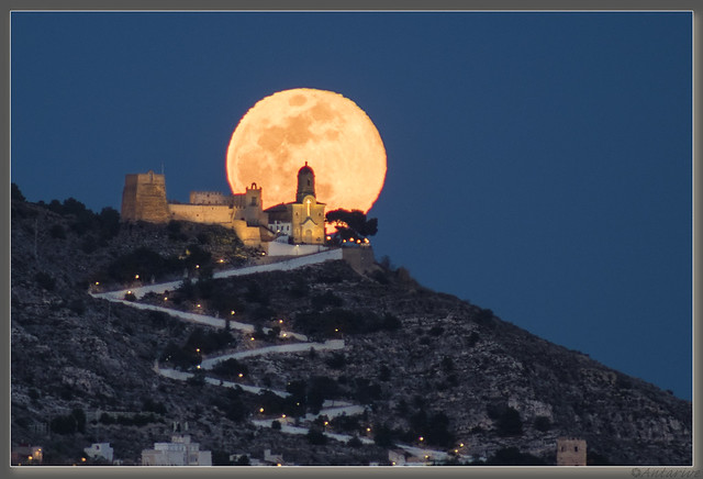 Castle & Moon (Cullera)