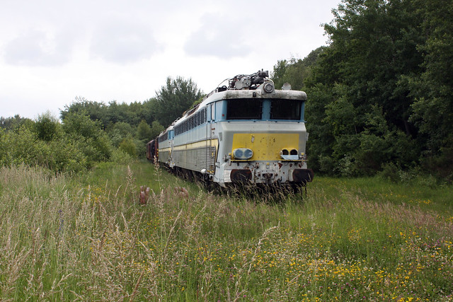 1806 + 1803 - rails et traction - rer - 19610