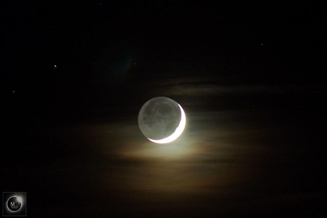 Shrouded 9% Waxing Crescent Moon 18/04/18