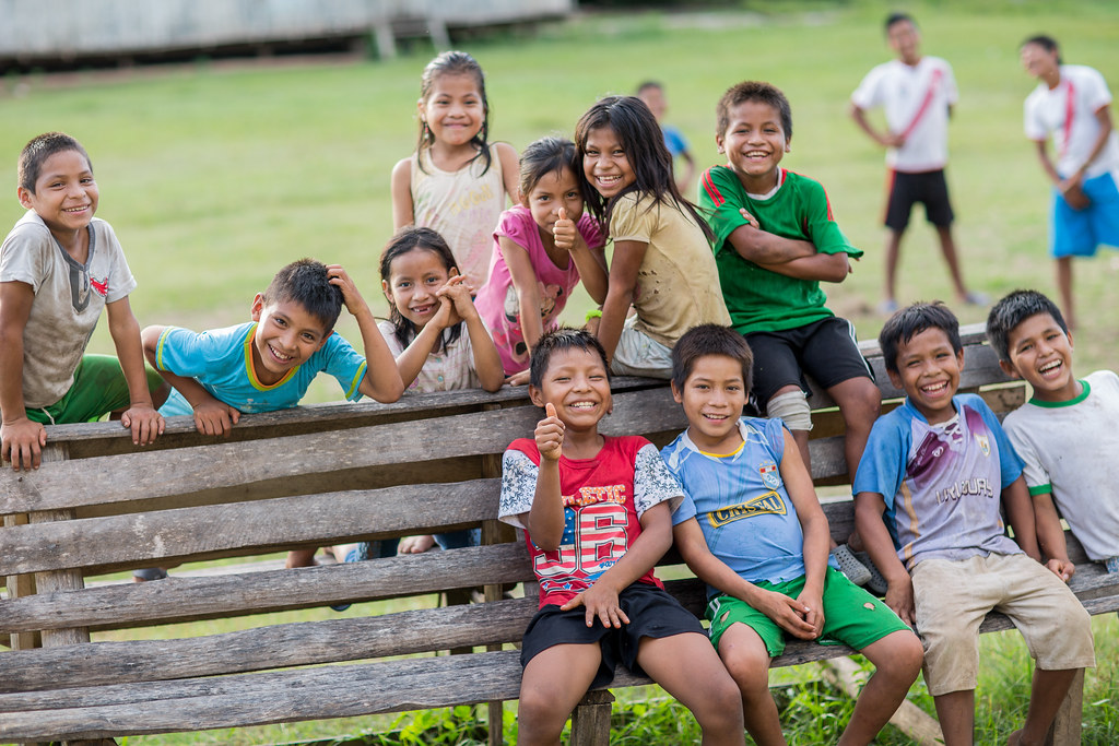 Children of the community. Photo by Marlon del Aguila Guerrero/CIFOR...