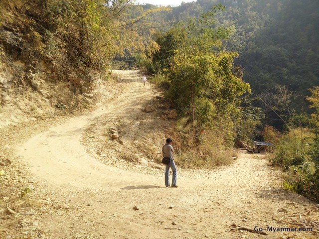 The walk down to Dat Taw Gyaint waterfall, near Pyin Oo Lwin