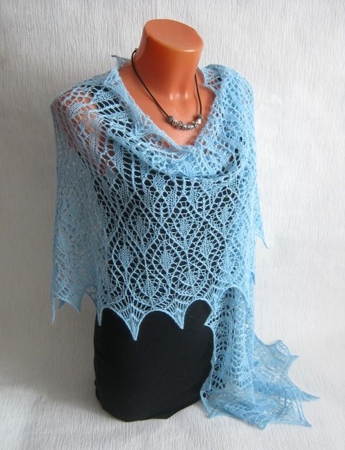 See how beautiful crochet shawl very elegant