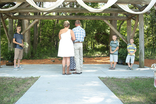 casual wedding outdoor couple family life love fun