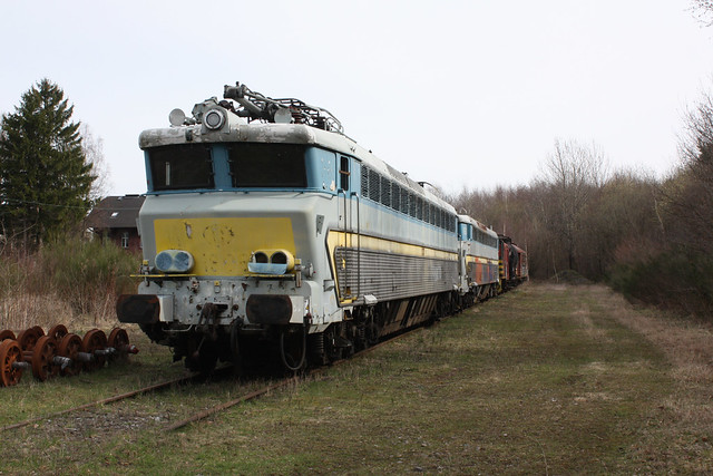 1806 + 1803 + 9126 - rails et traction - rer - 2410