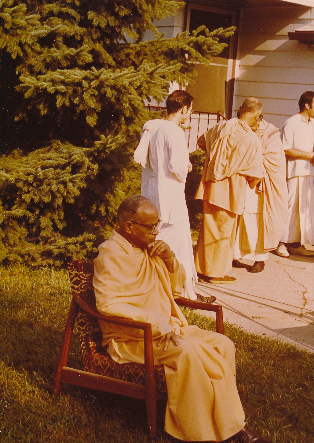 Michigan Swami Shraddhananda Swami Sitting At Dedication Of Ganges Retreat Temple