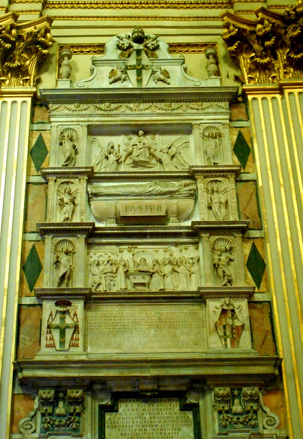 Sepulchre of the pope Pius II (about 1470-1475) by Paolo Taccone and follower of Andrea Bregno - Sant'Andrea della Valle Church in Rome