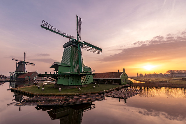 Zaanse Schans windmill at sunrise