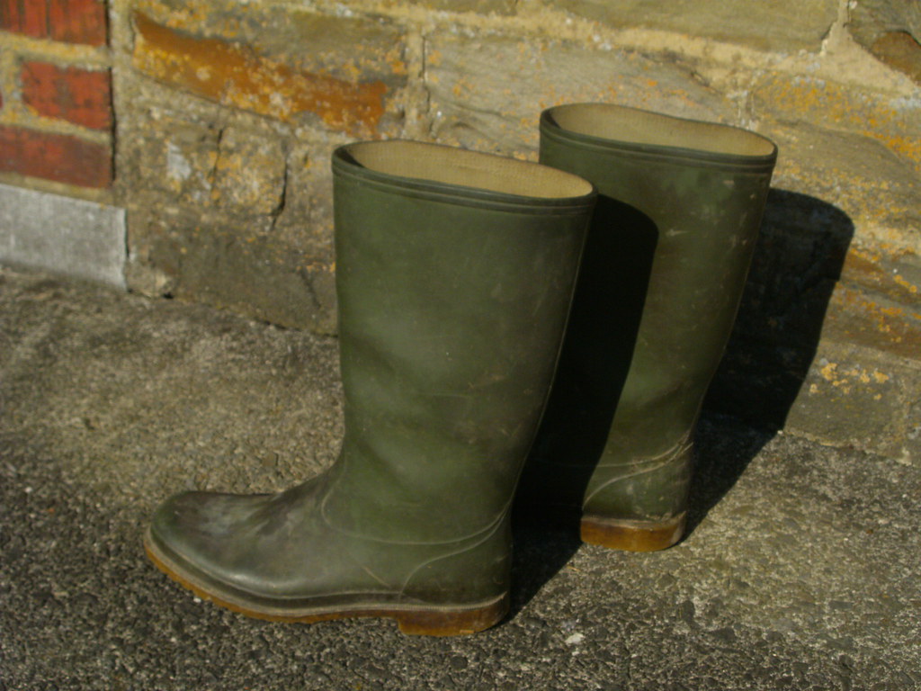 150 -- Hevea Wellies from 1978 ripped and wornout -- Rubbe… | Flickr
