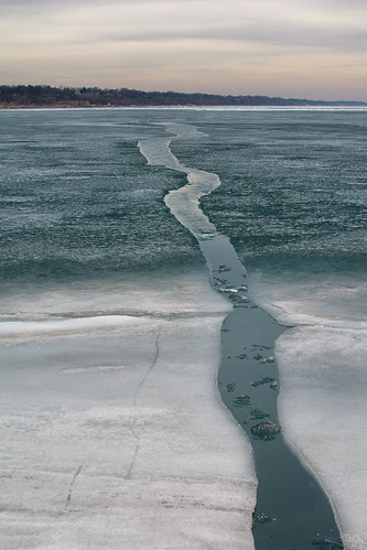 lakemichigan winterscape iceshelf