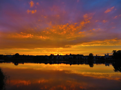 Schwerin by visitor99_99, reflections