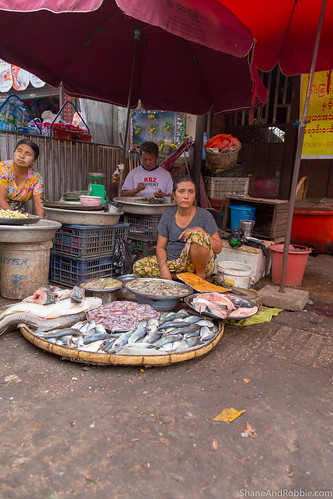 satthwadaw yangonregion myanmarburma mm myanmar burma htaukkyant village market