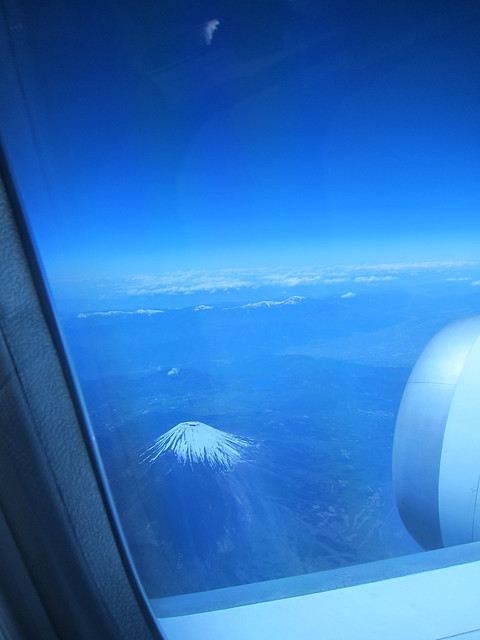 上空から望む富士 (1)