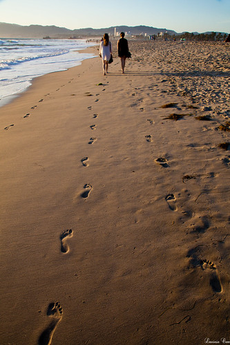 Foot steps in the sand | by LavyBpositive