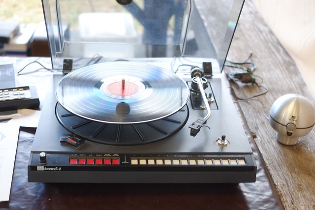 ADC Accutrac Turntable