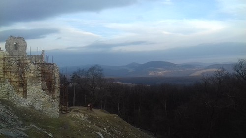 slovensko slovakia hrusov skycov hrušov skýcov hrad castle medieval winter summer zima jar evening večer zapad slnka sunset