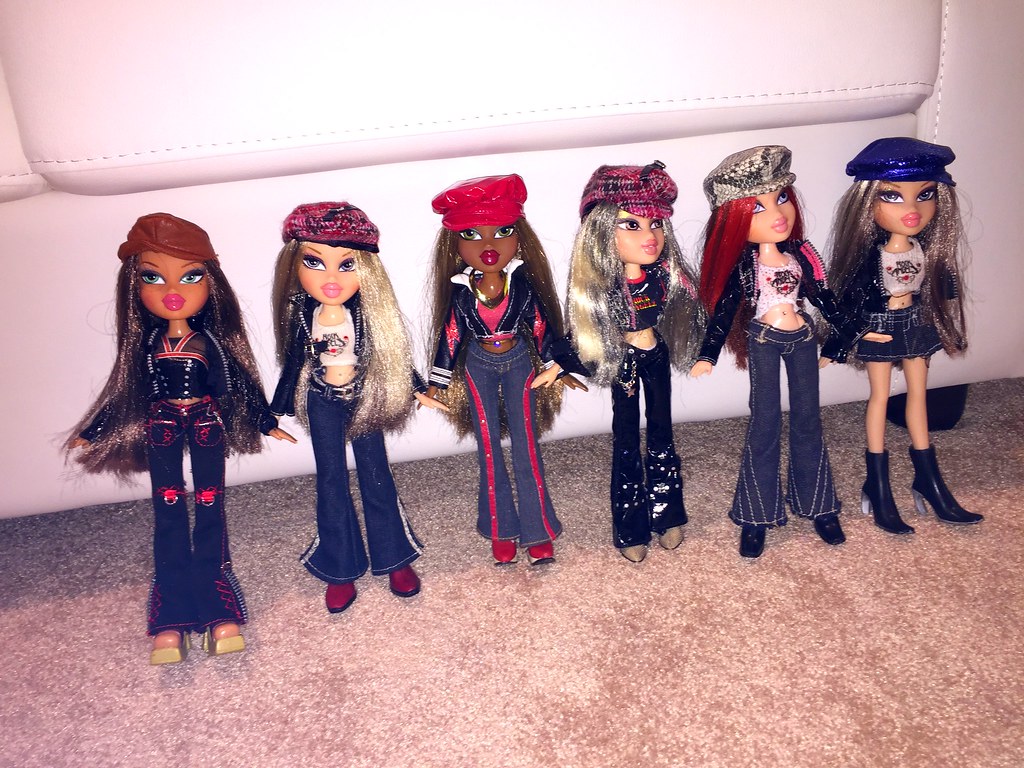 Bratz rock angelz collection: yasmin, cloe, Sasha, jade, Roxxi, Cloe.