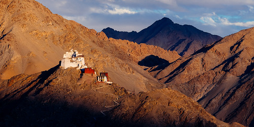 travel india mountain trekking landscape faith hill religion buddhism panoramic adventure monastery zanskar leh 15th isolated ladakh gompa budismo landofhighpasses