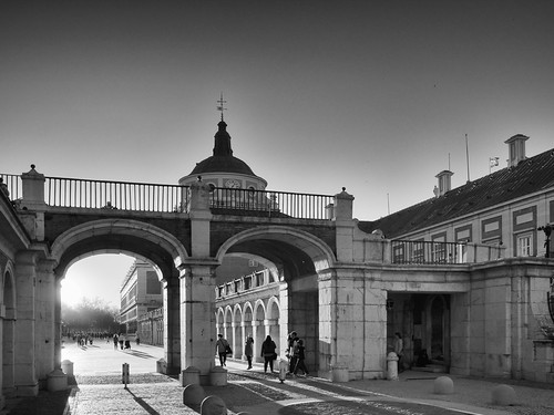 Sunny Afternoon by Pablo Germade, Atardecer en Aranjuez, junto al Palacio Real. madrid street city sunset sky urban blackandwhite bw e