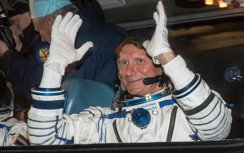 Expedition 43 Preflight (201503270035HQ)