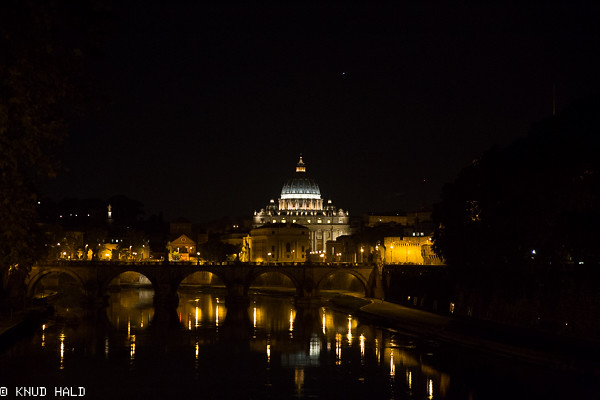 Tiber by night
