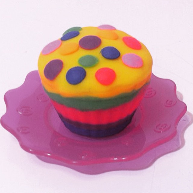 İzle | Watch ► http://youtu.be/F5iFxCWcg0c  Play Doh Oyun Hamuru Cupcake Yapımı  Play Doh Rainbow Cupcake with Candy  #playdoh #oyunhamuru #cupcake #rainbow #playdough #howtomake #handmade #creative #design #forkids #kids #toys #çocuk #oyuncak #oyunhamuru