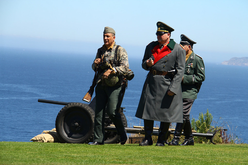 Capt Roumel El Mariscal Rommel revisa la posición | Asalto a Pointe du H… | Flickr