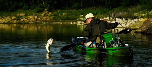 sunset landscape outdoors boat fishing fisherman kayak sony bassfishing a6000 24240mm fe24240mm