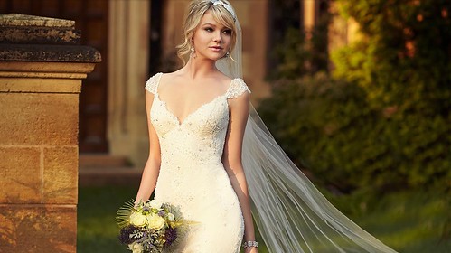 5 CLASSIC WEDDING DRESSES THAT NEVER GO OUT OF STYLE | by nparekhcards