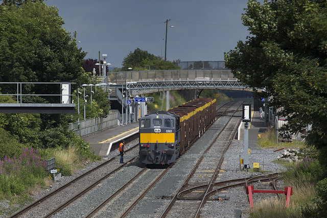 080 on timber train at Kildare 15-Jul-16