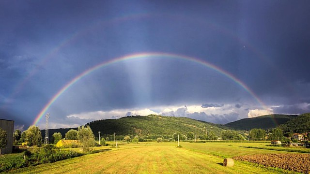 Insane double #rainbow over Old #Lisciano from #mercatale di #Cortona - shot on iPhone6 edited with #Lightroom mobile