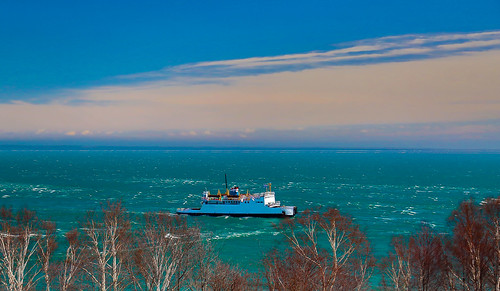 blue ferry spring turquoise bleu stlawrence april stlaurent bateau avril printemps charlevoix 2015 traversier stsiméon