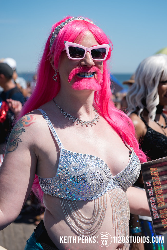 PHOTOS: Coney Island Mermaid Parade in New York City (some 