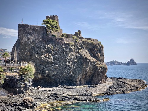 acicastello sicily fortress castle rock sea mediterraneansea rockyoutcroppings water
