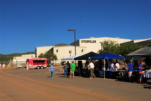 20160813 caterpillar proving ground car show for united way
