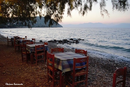 ελλάδα αττική βαρνάβασ παραλία greece attica varnavas beach θάλασσα sea ηλιοβασίλεμα sunset ταβέρνα tavern διακοπέσ vacation