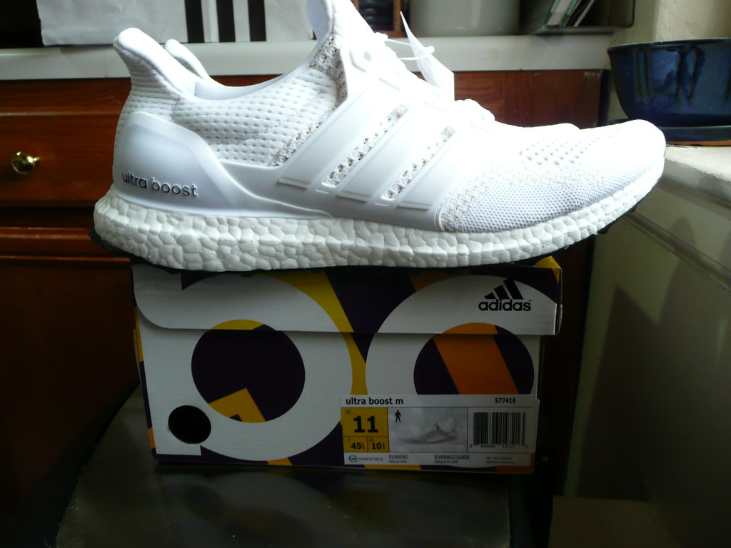 ADIDAS ULTRA BOOST men SIZE 11 WHITE (S77416) - NEW WITH B… | Flickr