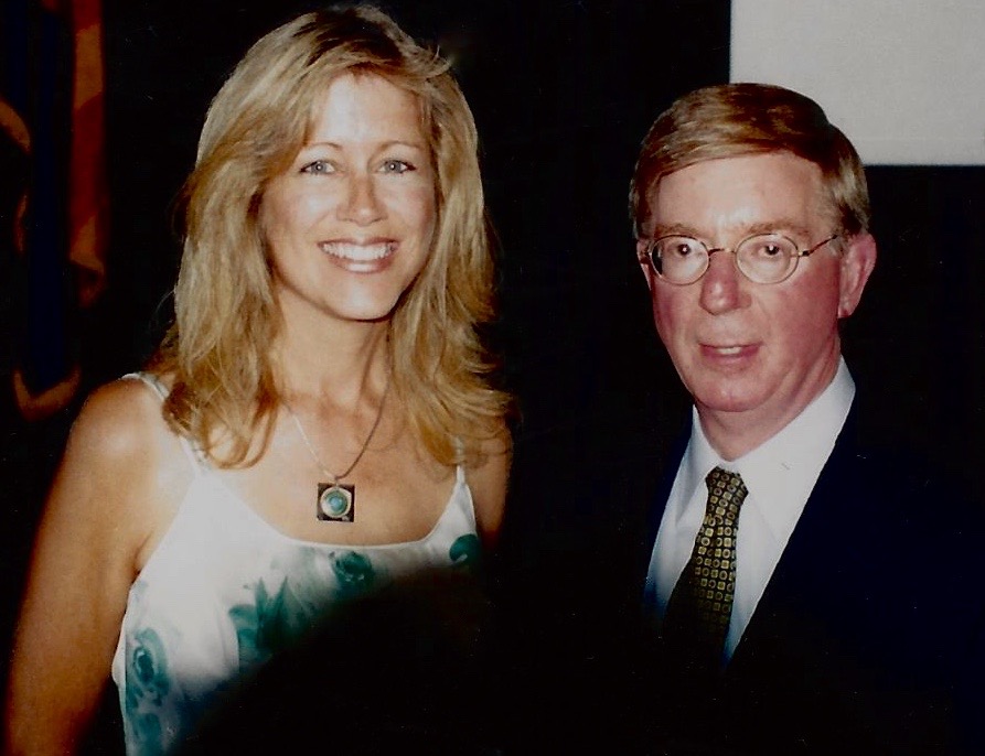 Pulitzer Prize Winning journalist, political commentator, speaker, baseball books author George Will after his really interesting and even funny Phoenix Forum keynote autographing his books and taking a pic with Roseann Higgins