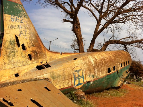 dc3 acidente lichinga moçambique shotgun guerra war libertação portugal niassa abatido