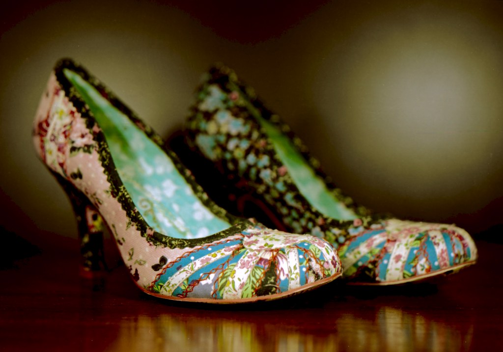 Her shoes | Camera: Busch Pressman 4x5 model D (1950) Lens :… | Flickr