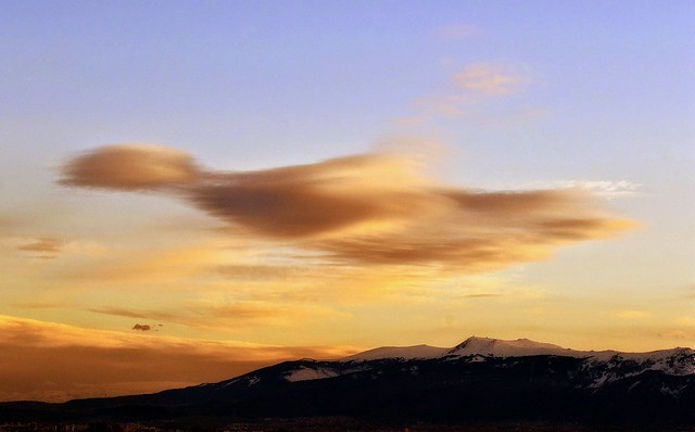 Mistic sunset UFO clouds 1123