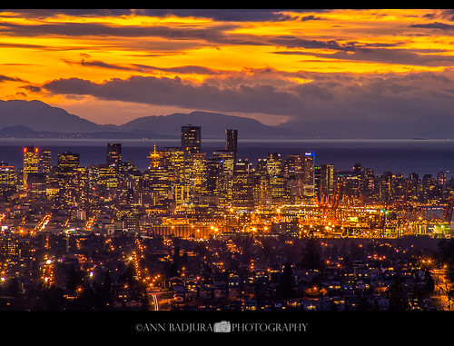 burnaby burnabymountain vancouver bc britishcolumbia canada vancouverisland skyline sunset miss604 ctvphotos insidevancouver 604now photonewsgallery 24hrvancouver vancitybuzz nightphotography dusk annbadjura harbourcentre canadaplace ocean landscape scenery clouds urban city pnw pacificnorthwest