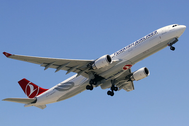 Turkish Airlines Airbus A330-303 TC-JNT 