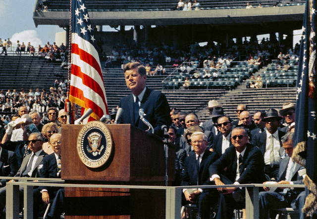 President Kennedy - We Choose to Go to the Moon