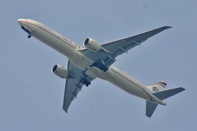 Boeing 777-3FX(ER) Reg No. A6-ETI
