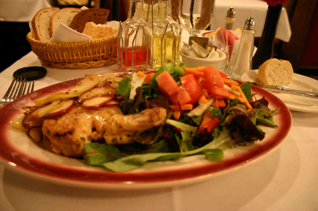 29.CafeMozart.1331H.NW.WDC.16aug06