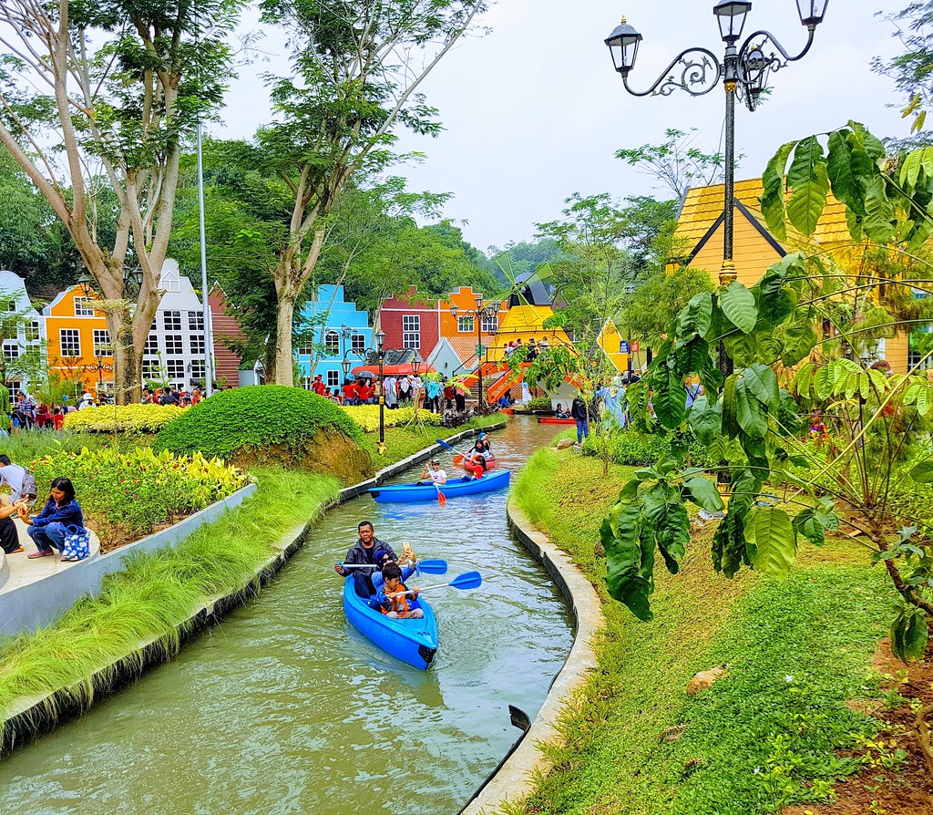 Destinasi wisata Bogor yang baru 'Kampung Eropa' DeVoyage