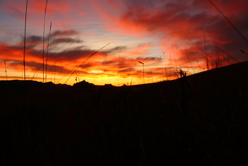 sun sunrise southafrica kwazulunatal drakensberg mountainsunrise drakensbergmountain sunriseinthedrakensburg