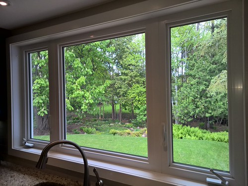 Clean Kitchen Windows | by Gleaming Glass