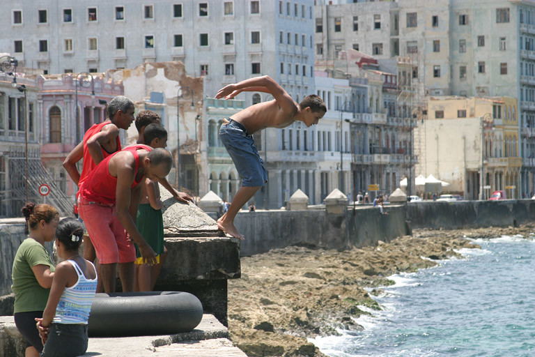 Jumping from the Malecon Wall